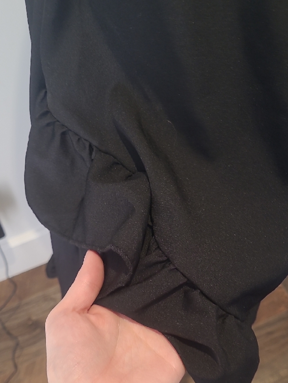 SHEIN Black High-Low Ruffle Skirt - Picture 3 of 3